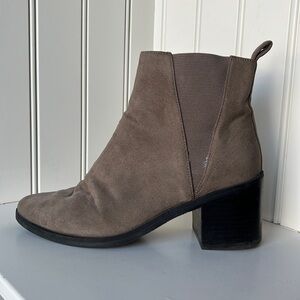 Abound Brown Faux Suede Booties Size 7